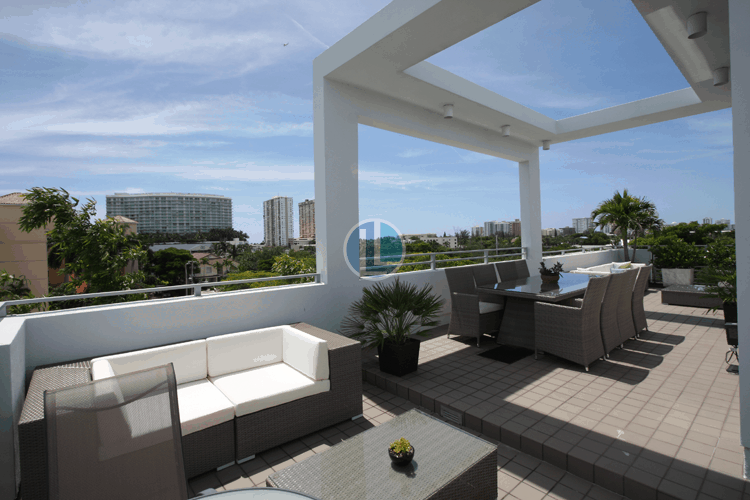 2733 NE 1 Street Pompano Beach Rooftop