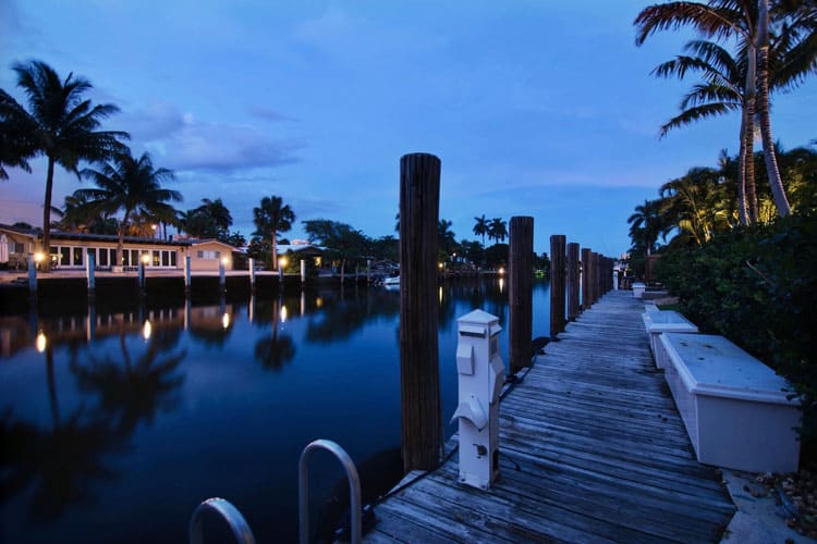 2825 NE 25th St, Fort Lauderdale Nice Canal