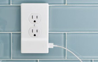 SnapPower USB Outlet