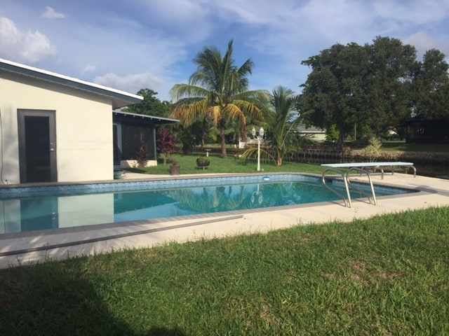 1501 NE 28th Drive, Wilton Manors, FL 33334 Pool