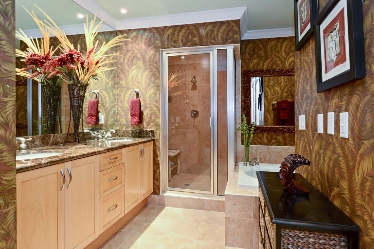 Master Bathroom 1128 NE 17th Way Fort Lauderdale luxury homes