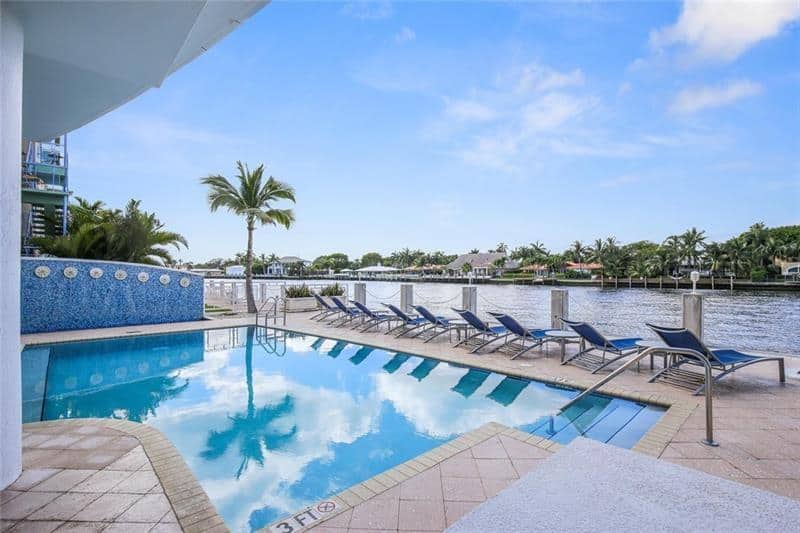 La Rive Condos Fort Lauderdale Pool Deck
