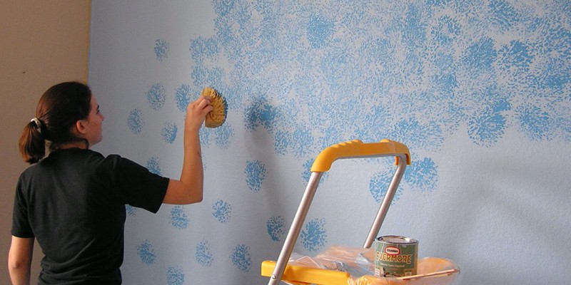 Faux Look - Sponge Painted Wall