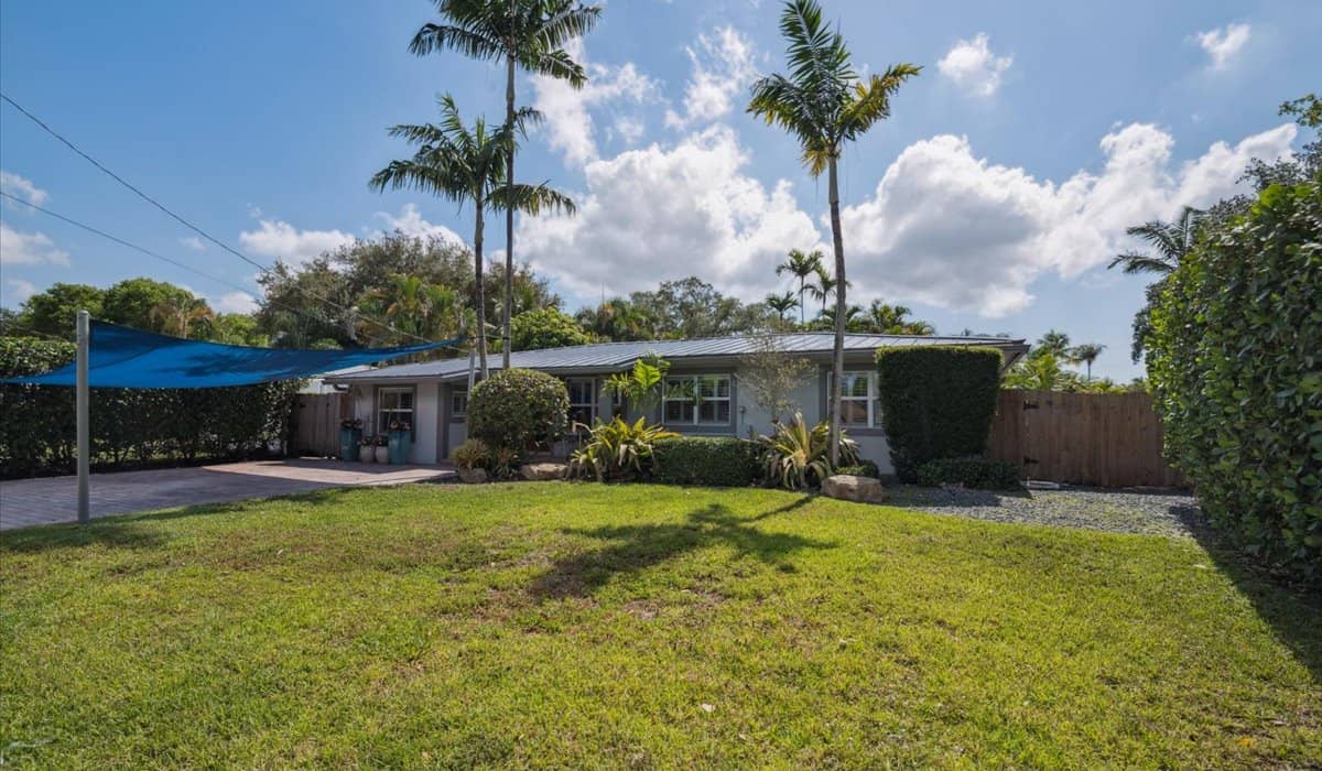 01-Front-2508-SW-34th-Avenue-Fort-Lauderdale-FL-33312