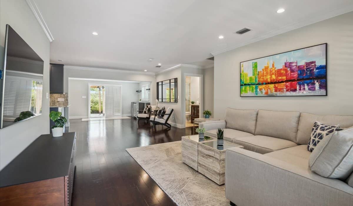 04-Living-2508-SW-34th-Avenue-Fort-Lauderdale-FL-33312