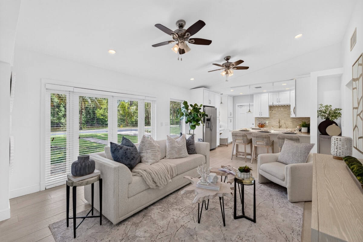 10-LivingKitchen2-1318-SE-12th-Way-Fort-Lauderdale-FL-33316