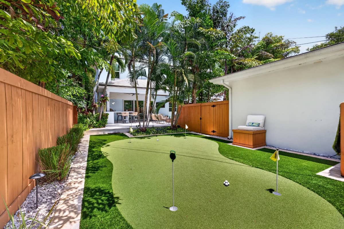 46-PuttingGreen-1318-SE-12th-Way-Fort-Lauderdale-FL-33316
